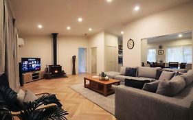 The Birch House - Silver Birches Accommodation Bright